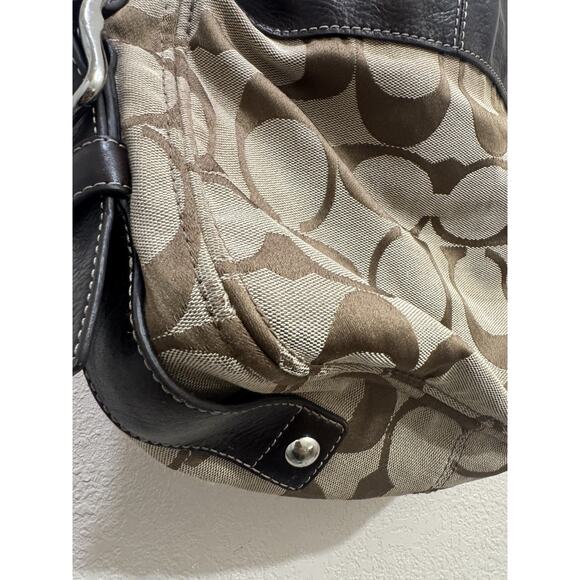 Coach Shoulder Brown Signature Bag Purple Lining - Picture 13 of 13